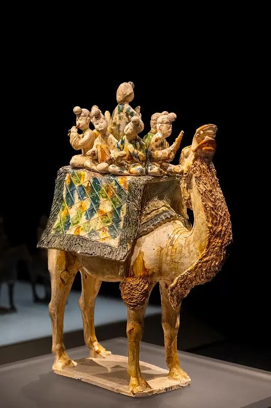 文博日歷丨陶罐也講究“穿搭” 來自大唐的陶藝美學(xué)