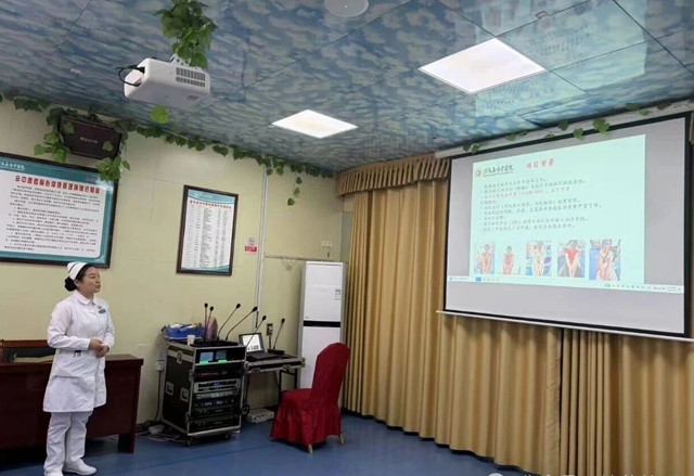 駐馬店市中醫(yī)院護(hù)理部舉辦2025年新業(yè)務(wù)新技術(shù)評比活動