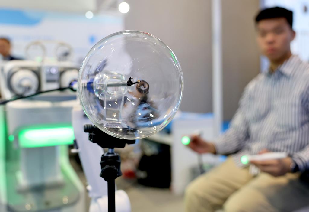 手術(shù)機(jī)器人收費(fèi)有了“國(guó)家標(biāo)準(zhǔn)”！