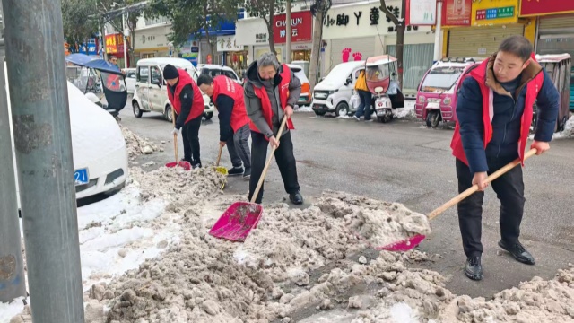 國網(wǎng)上蔡縣供電公司:迎戰(zhàn)寒潮保供電 志愿服務(wù)暖人心