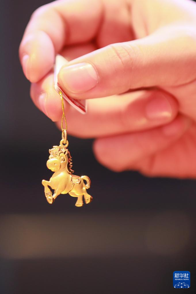 生肖馬主題黃金飾品熱銷