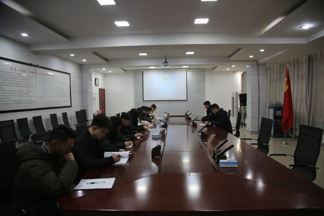 平輿縣檢察院&ldquo;檢察夜校&rdquo;首期開(kāi)講