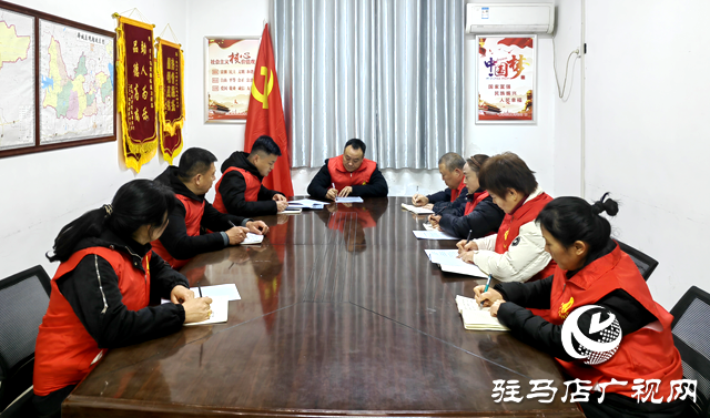 駐馬店市雷鋒車隊(duì)：將全會精神轉(zhuǎn)化為“車輪上”的服務(wù)實(shí)踐