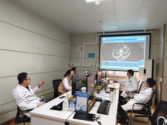 駐馬店市中醫(yī)院多學(xué)科協(xié)作，成功為77歲患者完成高難度血管重建術(shù)