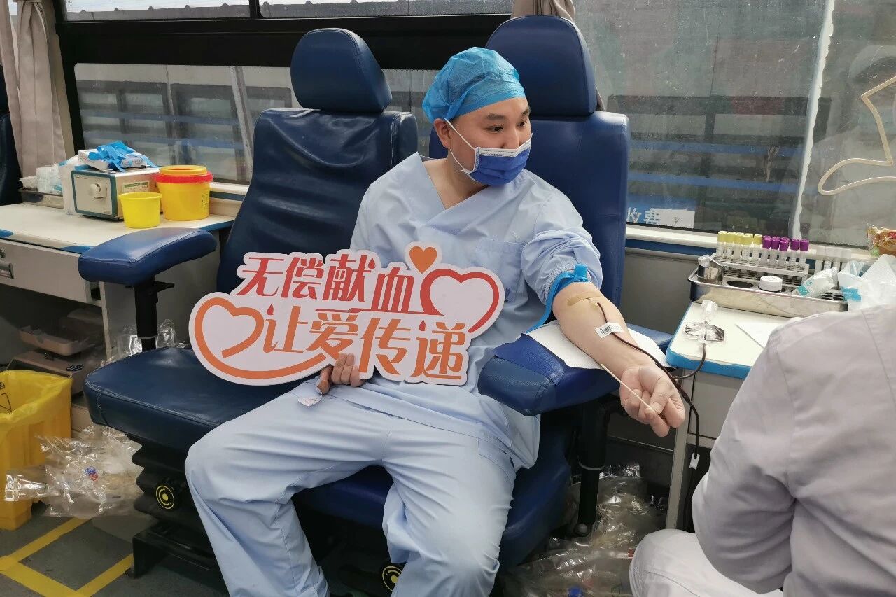 寒冬獻(xiàn)熱血 醫(yī)者顯真情&mdash;&mdash;駐馬店市第一人民醫(yī)院開展無(wú)償獻(xiàn)血活動(dòng)