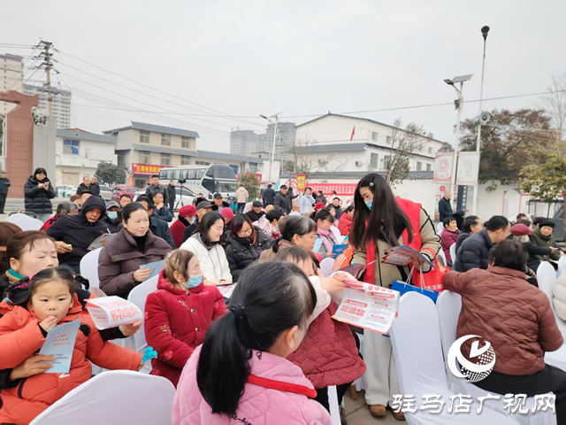  關王廟鄉(xiāng)：文藝演出惠民普法服務同行