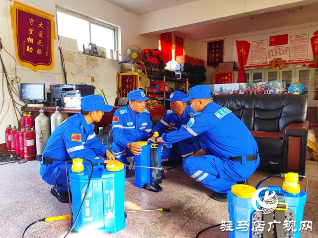 駐馬店紅十字蛟龍水上義務(wù)搜救隊(duì)以學(xué)促干提升應(yīng)急救援能力