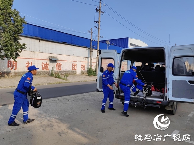 駐馬店紅十字蛟龍水上義務(wù)搜救隊(duì)以學(xué)促干提升應(yīng)急救援能力