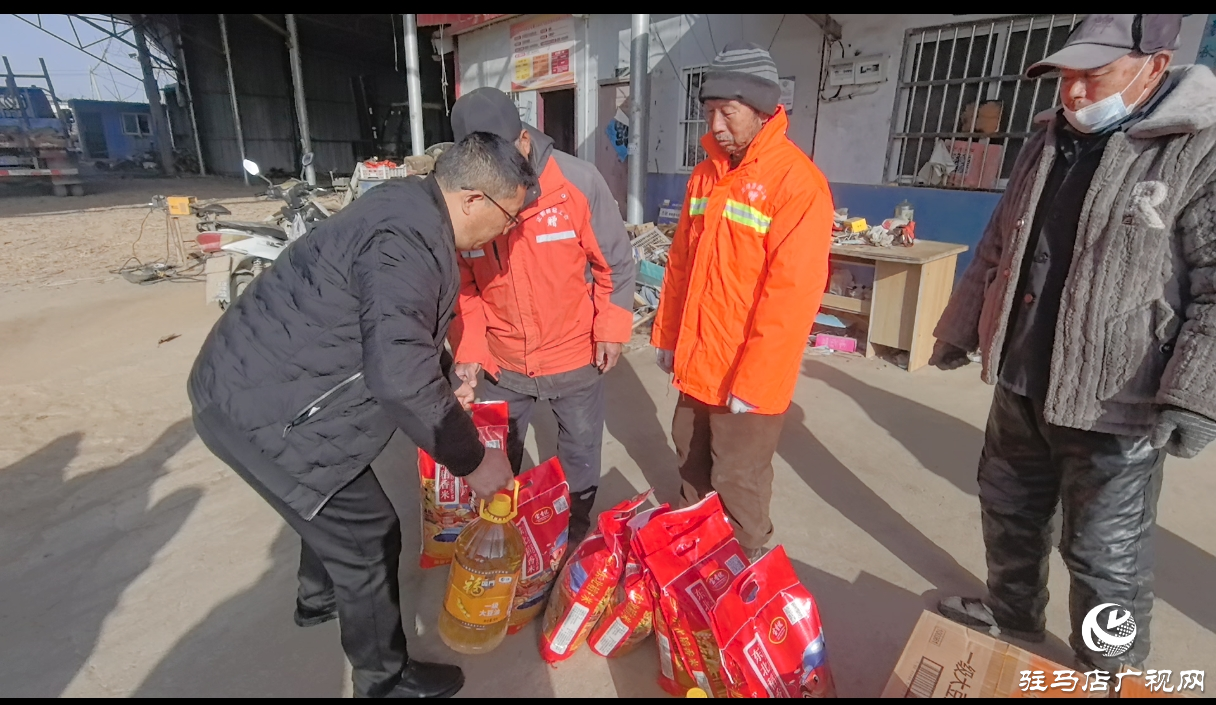 正陽縣熊寨鎮(zhèn)：愛心企業(yè)獻愛心 新春慰問環(huán)衛(wèi)工