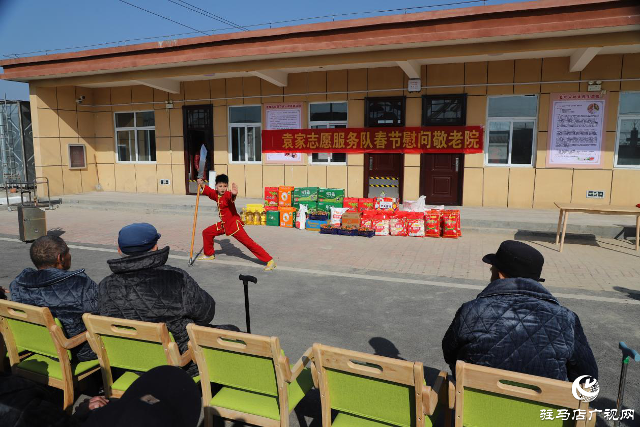 正陽縣：袁家志愿服務(wù)隊(duì)連續(xù)13年慰問敬老院