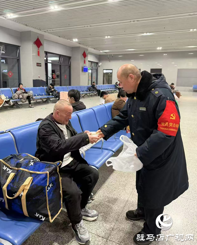 【新春走基層】&ldquo;駐車人&rdquo;在行動 堅(jiān)守崗位不停歇