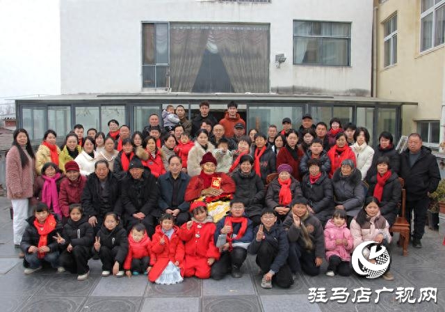 平輿縣楊埠鎮(zhèn)104歲老人拜年禮經(jīng)駐馬店廣播電視臺報道后傳為佳話