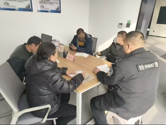 開發(fā)區(qū)公安分局：化干戈為玉帛  繪就新春“楓”景