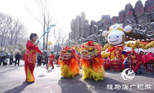 駐馬店市文化館陀舞藝術(shù)團新春系列演出亮相金頂山