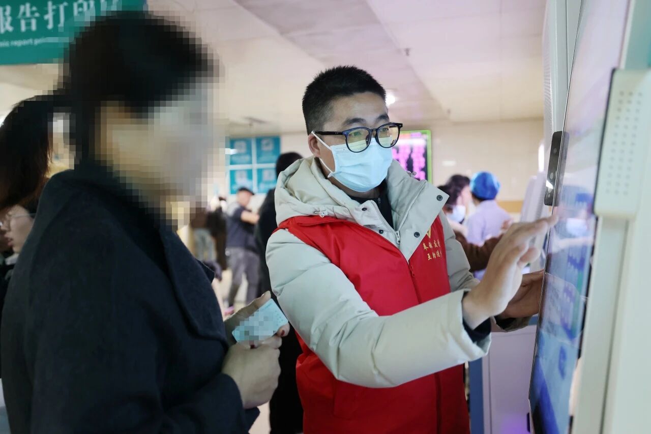 &ldquo;滿格&rdquo;狀態(tài)，忙而有序！駐馬店市中心醫(yī)院積極應(yīng)對(duì)春節(jié)后就診高峰