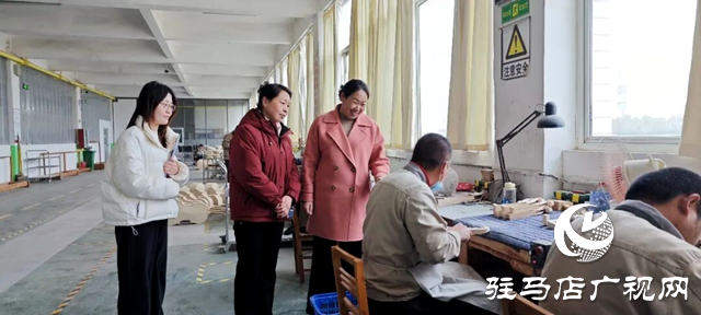 確山:真情走訪解企憂