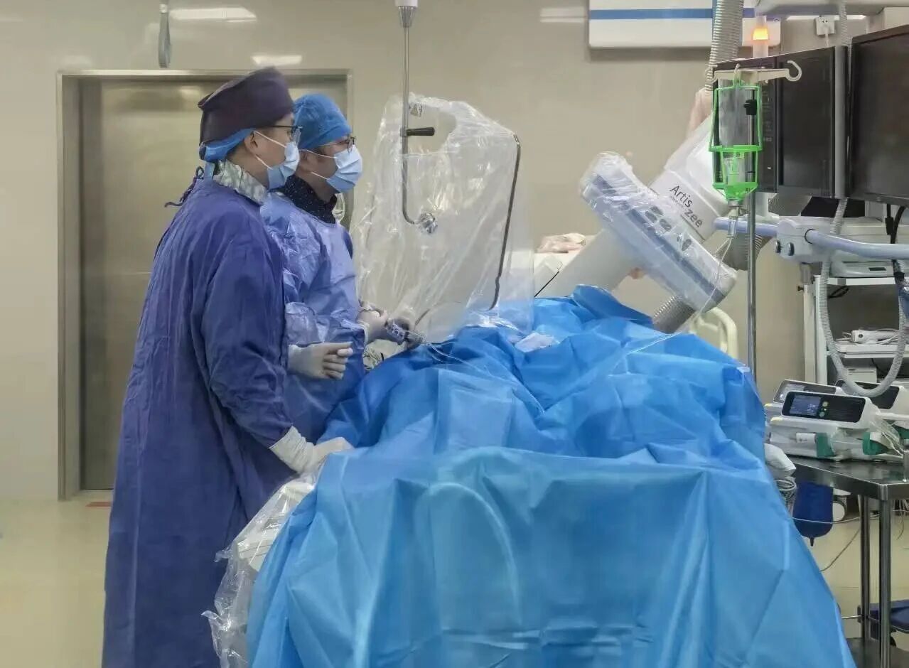 突破&ldquo;心&rdquo;禁區(qū)：駐馬店市第一人民醫(yī)院西院區(qū)心血管內(nèi)科常規(guī)化成功開通復(fù)雜冠脈病變