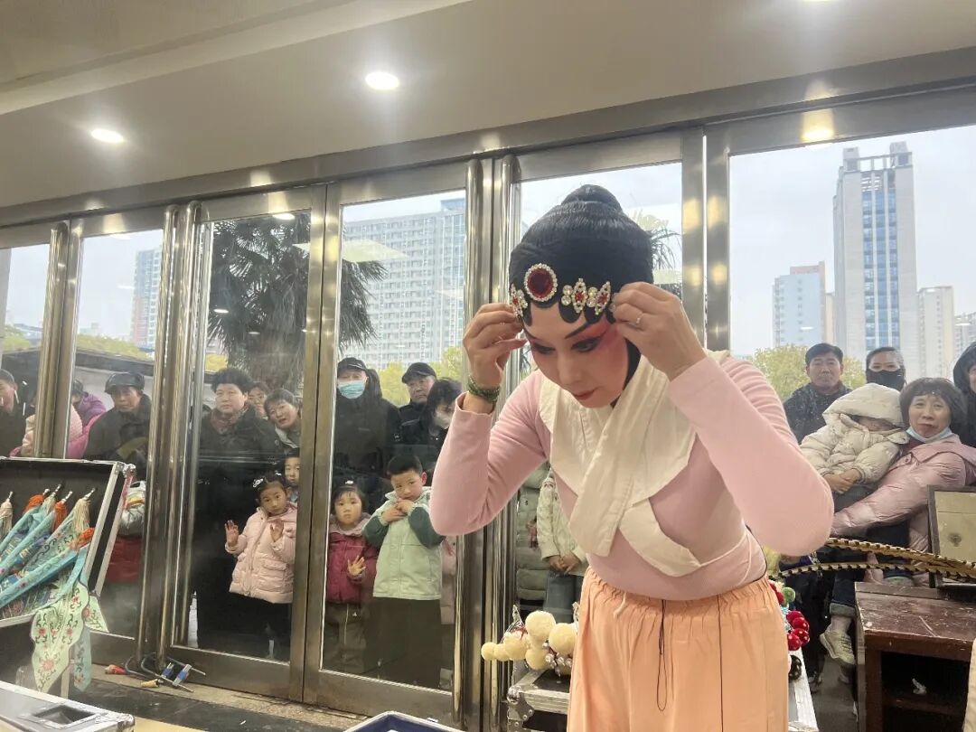 鑼鼓鏗鏘迎新春，梨園雅韻滿天中 | 駐馬店市“迎新春”戲劇周火熱開(kāi)唱！