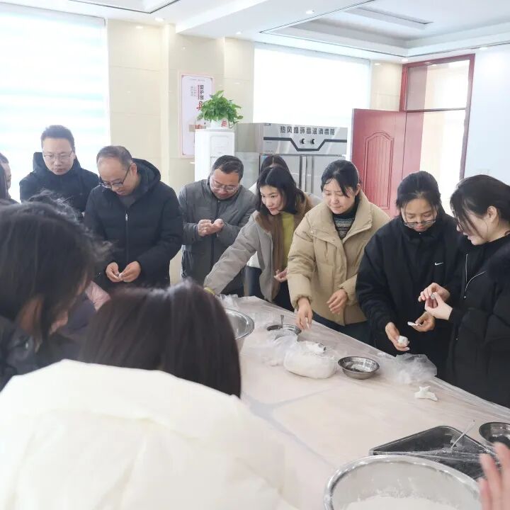 遂平檢察：指尖團(tuán)圓暖檢心 趣味運(yùn)動(dòng)添活力