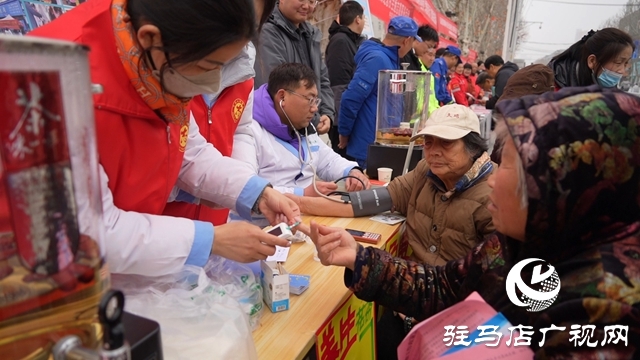 泌陽(yáng)縣開展“學(xué)雷鋒、我行動(dòng)”主題宣傳活動(dòng)