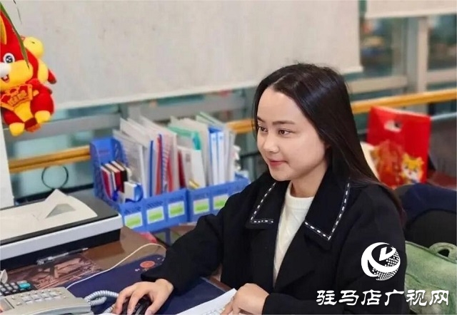 中國(guó)人壽干部員工熱議2026年全國(guó)兩會(huì)