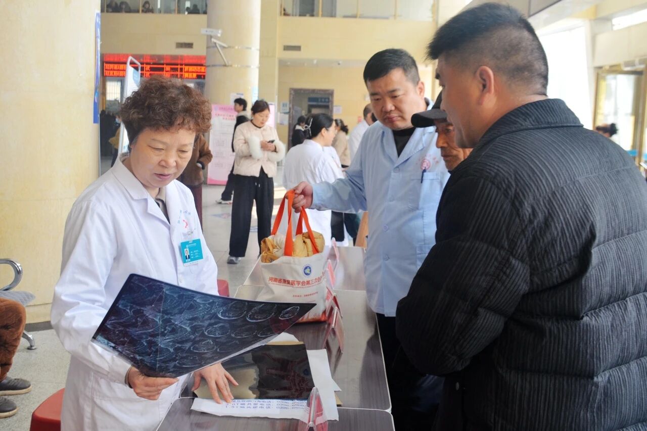 強基賦能，健康同行——市中心醫(yī)院專家團走進上蔡縣人民醫(yī)院