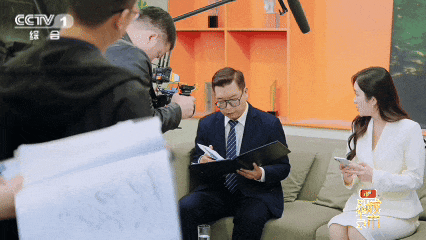 嵩山為脊，黃河為脈！《城市風(fēng)華錄》走進(jìn)鄭州