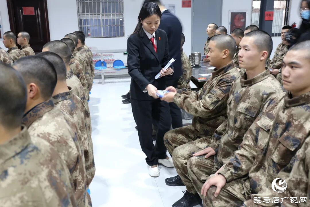 送法進(jìn)軍營 司法護(hù)航強(qiáng)軍新征程